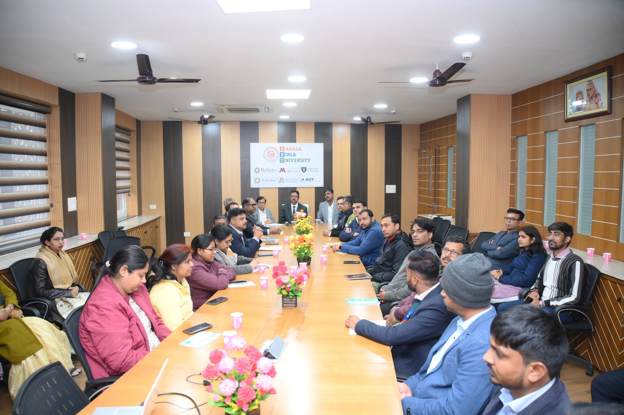 Expert Talk on “Achieving Excellence in Commerce & Management Education”